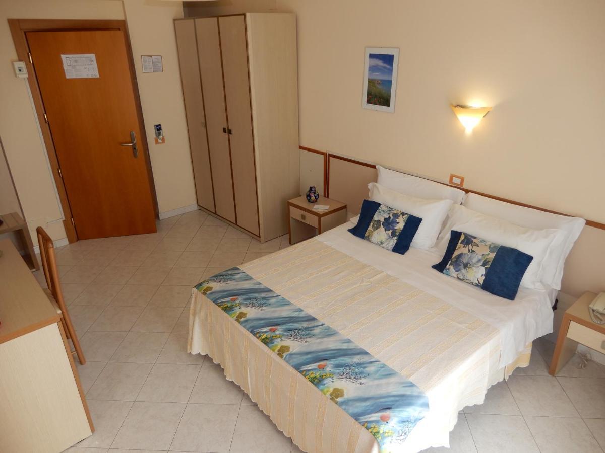Hotel San Giorgio ヴァスト エクステリア 写真