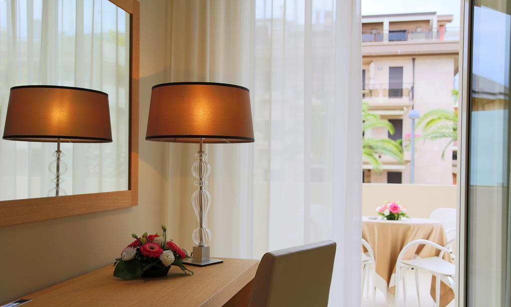 Hotel San Giorgio ヴァスト 部屋 写真