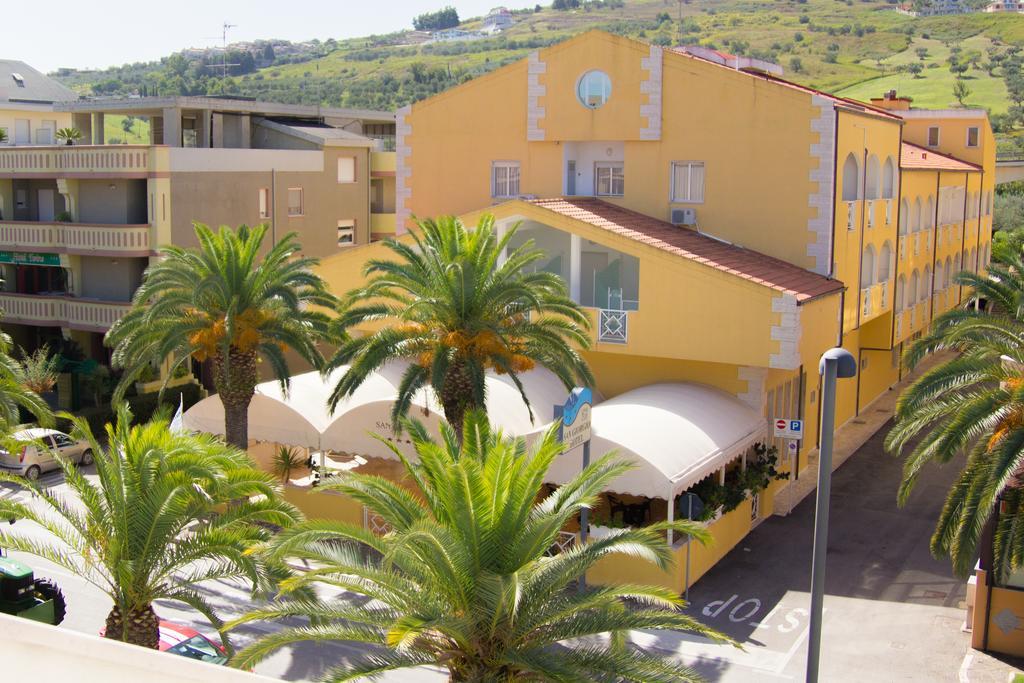 Hotel San Giorgio ヴァスト エクステリア 写真