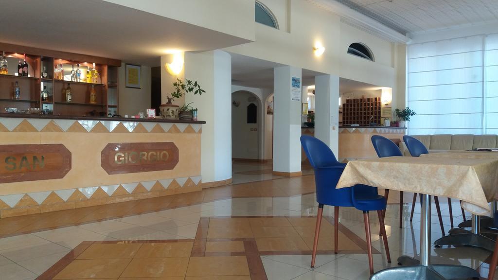 Hotel San Giorgio ヴァスト エクステリア 写真